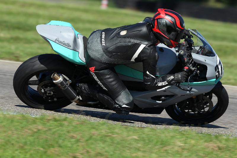 /Archiv-2019/60 18.08.2019 Plüss Moto Sport  ADR/375